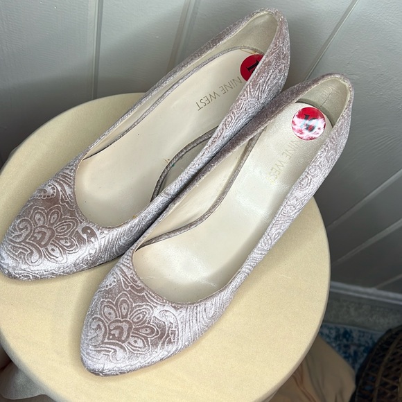 Nine West Jacquard Velvet Heels - Picture 1 of 10